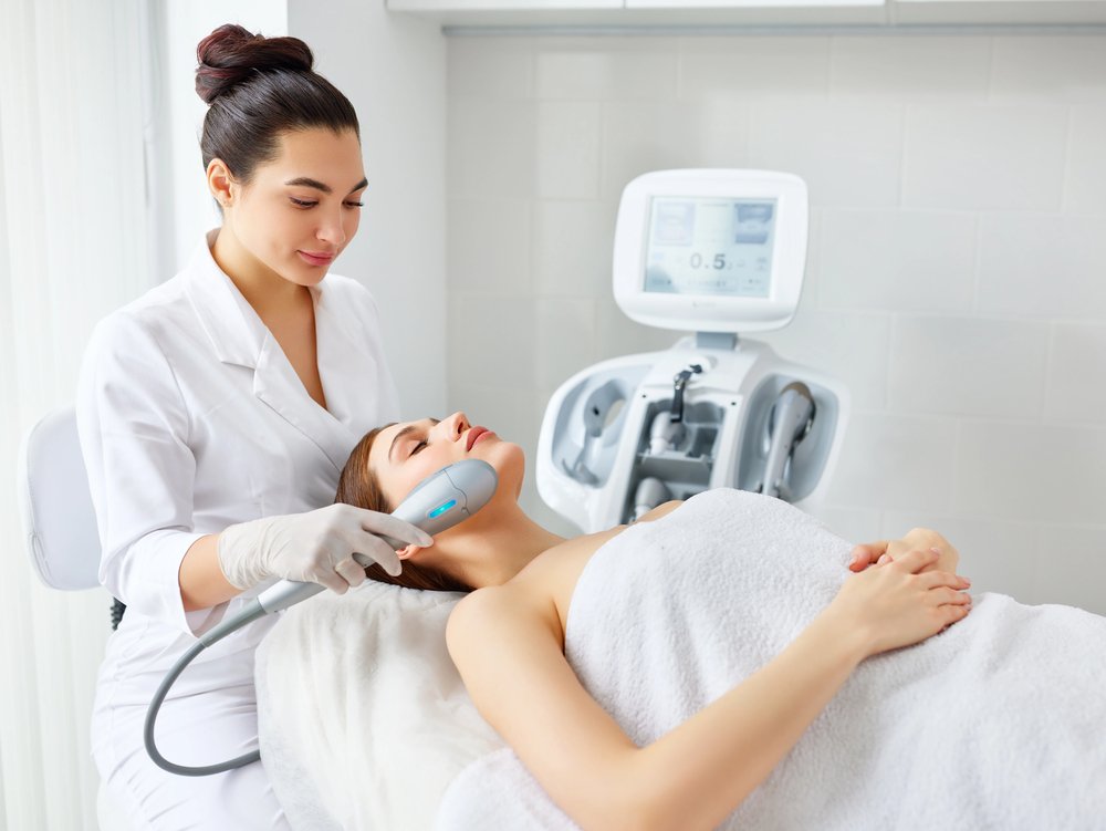 Facials (2) SKNLAB